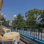 Flora 3* Стреза