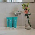 Flora 3*