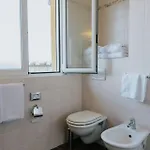 Flora Отель 3*