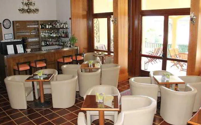 Hotell Flora